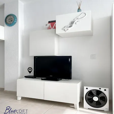 Blue Loft En Main Street By Rentalfue